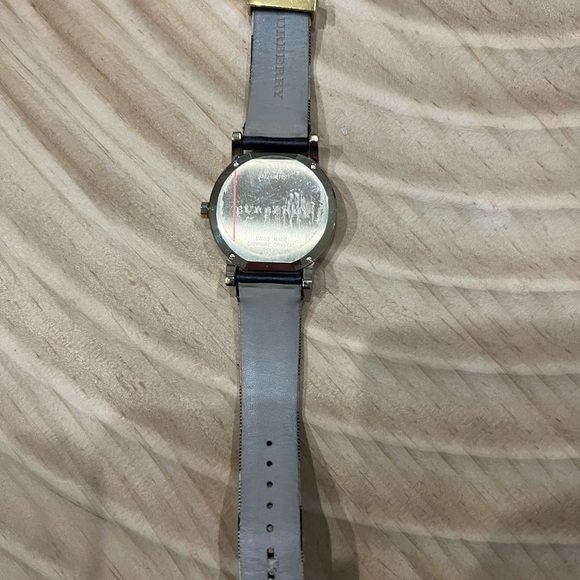 Burberry Woman Watch - Picture 3 of 3
